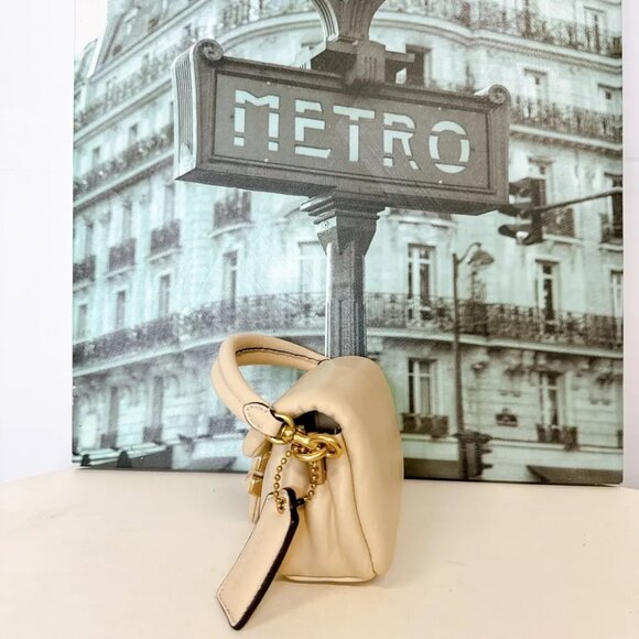 Coach C3880 Pillow Tabby Shoulder Bag 18 IN IVORY - Picture 4 of 7